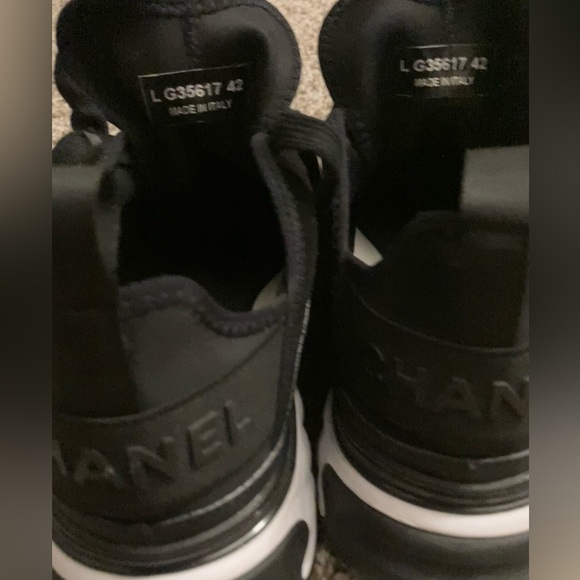 Chanel Black Sneakers (CC Cap Toe Logo) - Picture 4 of 8